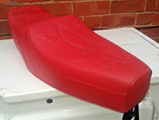 VINTAGE VESPA LARGE FRAME CUSTOM SEAT SADDLE IN USED CONDITION