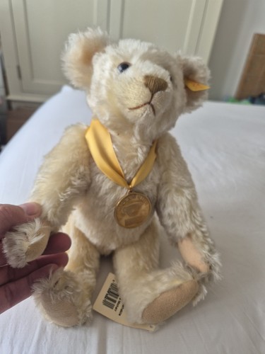 Steiff danbury mint millennium - danbury,