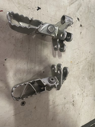1996 yamaha tyz250 footpegs - 1996,