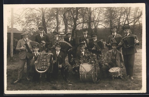 Photo musicians with - photo-ak,