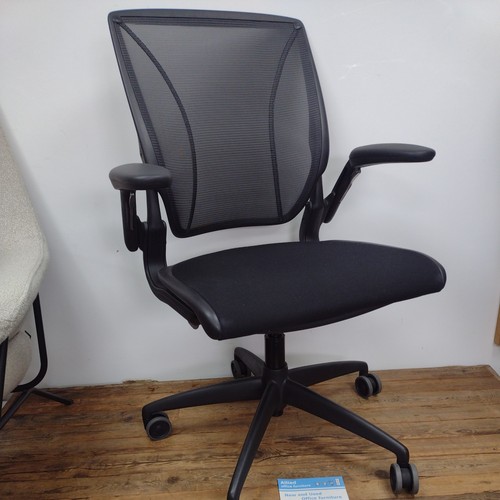 Humanscale diffrient world - diffrient,