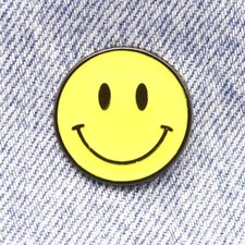 Yellow Smiley Face Emoji Enamel Pin Badge Brooch - Metal Fashion Accessory