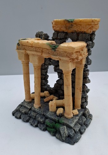 Roman ruins columns fish tank - roman,