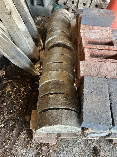 Half round coping bricks - coping,