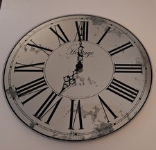 Vintage style mirrored wall