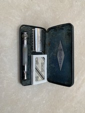 Gillette Vintage Razor in Case