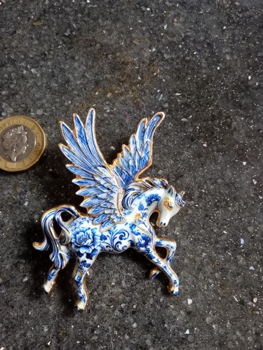 Pegasus horse brooch - pegasus,