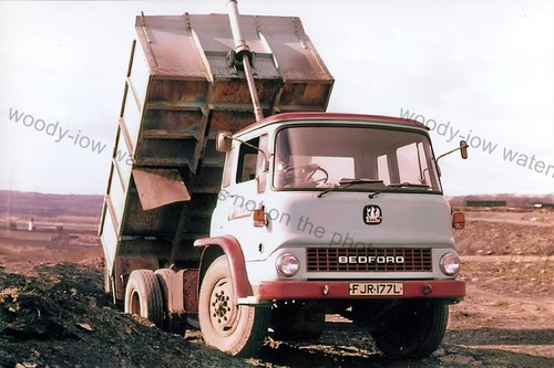 Cv425 bedford tipper lorry - bedford,