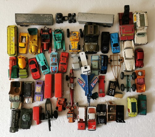 Diecast toy cars bundle - cars,