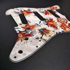 Fender Strat Pickguard •