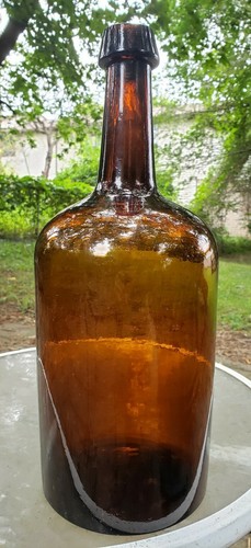 Antique amber puce unusual - amber,