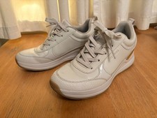 Skechers Women's Billion cream and gold trainers - Size UK 5