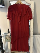 Vintage early 80's red and gold dress with small shoulder pads stunning S 8-10