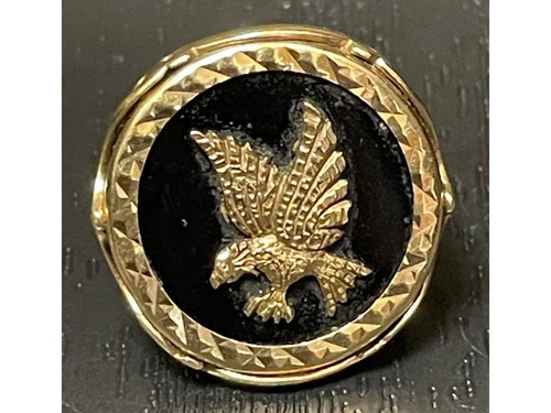 9ct yellow gold onyx ring - 9ct,