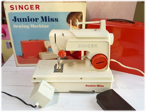 Singer junior miss - singer,