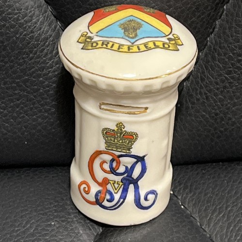 Driffield crested china - crested,