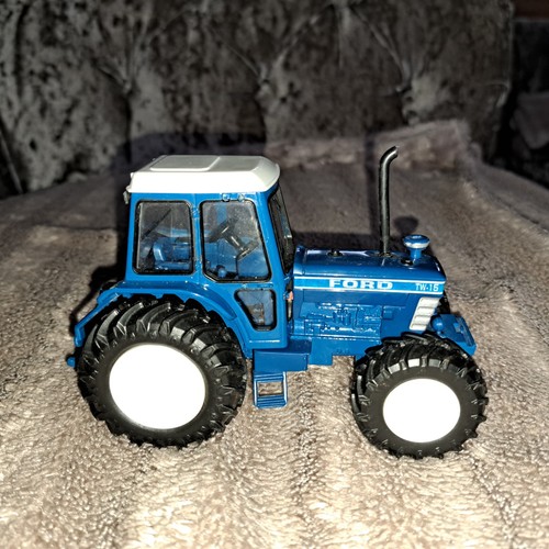 Britains ford tractor - ford,