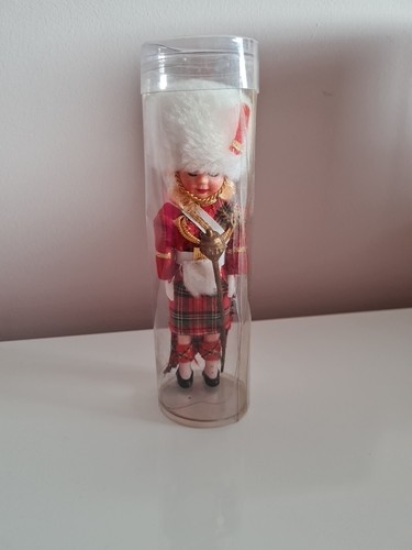 Vintage scottish soldier doll - vintage,
