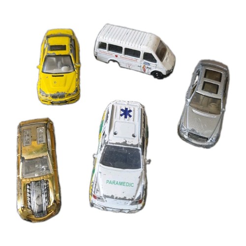 Hot wheels lledo - &,