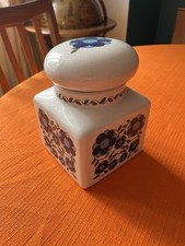 Large Taunton vale Blue Daisy Storage Jar