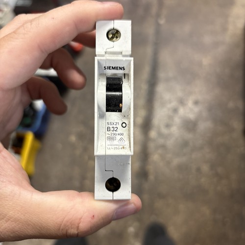Siemens mcb 32a 5sx21 - 32a,