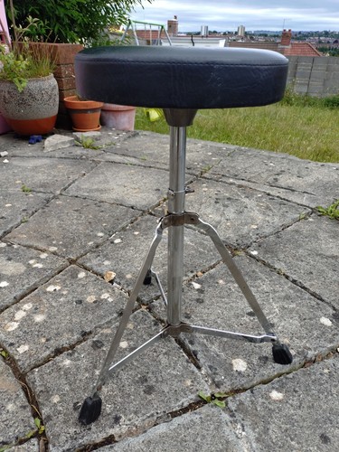 Drum stool plus spare seat