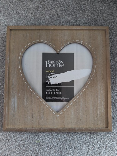 Rustic wooden photoframe heart - rustic,