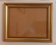 Antique Style 9" x 7" Gilded & Moulded & Glazed Wood Photograph Frame