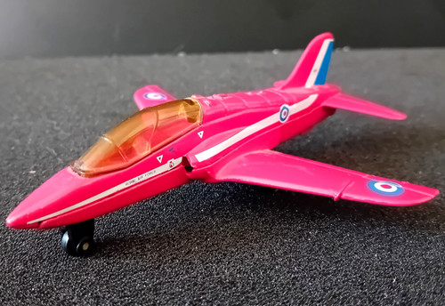 Matchbox red arrows hawker t - red, arrows,