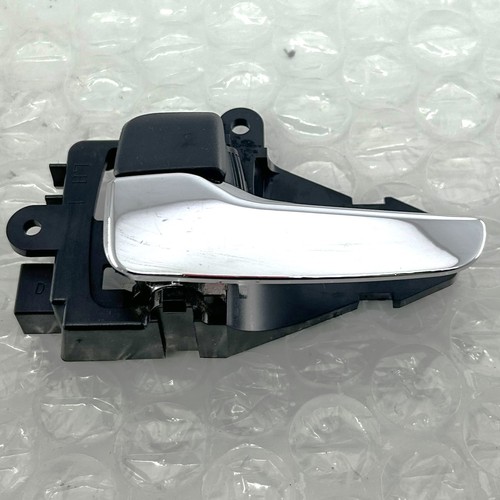 Inside door handle left - inside,