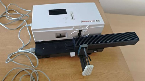 Leitz pradovit 35mm slide - rc,