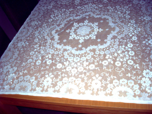 Very pretty lace crochet - pretty, white