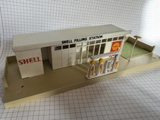 Tri-ang Minic Motorways M.1801 'Shell Filling Station' 