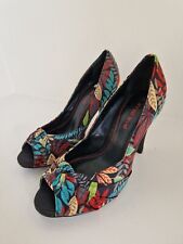 Red Level Shoes Size 3 Heels Leaf and Flower Pattern open toe