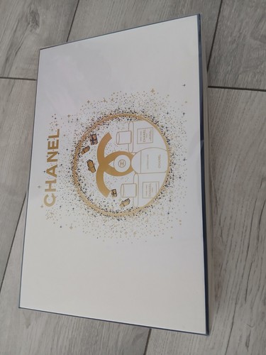 Chanel gift set - chanel,
