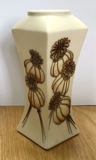 Lovely Moorcroft Poppy Seed