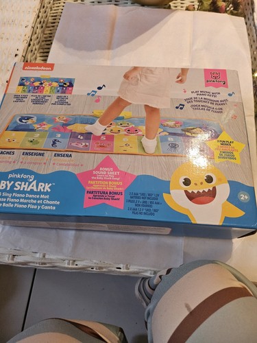 Baby shark dance mat step - baby,