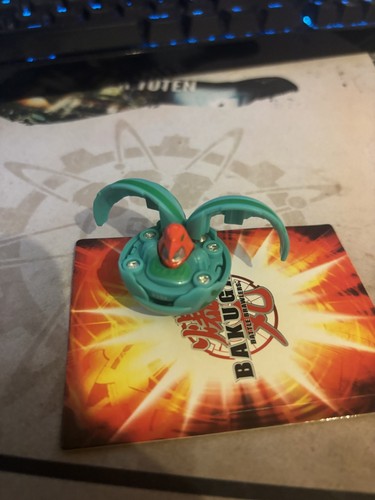 Vintage bakugan pyrus ravenoid - bakugan,