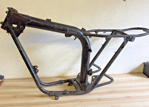 Triumph frame - triumph, (oil
