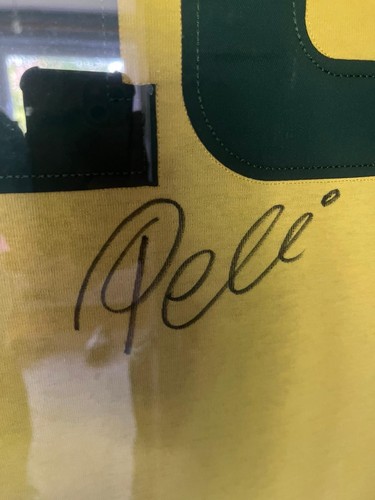 Pele signed brazil shirt icon - signed,
