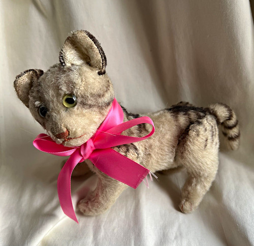 Steiff cat with - pink, no
