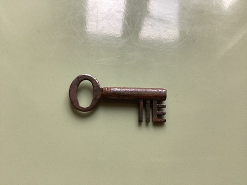 Small antique hollow - small,