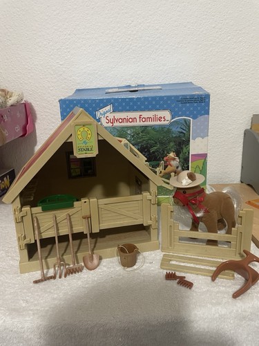 Vintage sylvanian stable and - sylvanian,