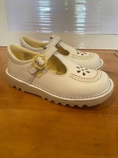 KICKERS Girls Kick T Bar