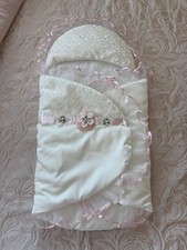 Girl’s baby nest for pram