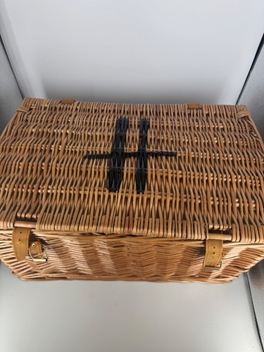 Harrods london wicker hamper - london,
