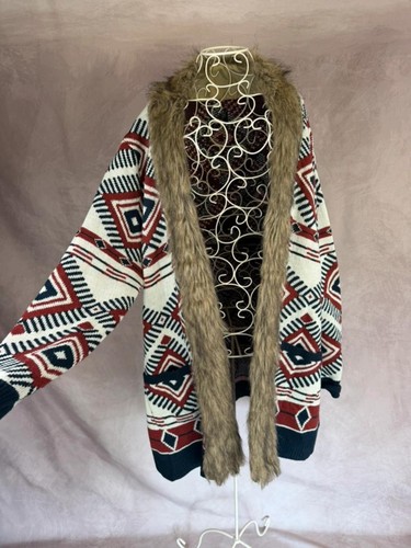 You aztec faux fur trim - aztec,
