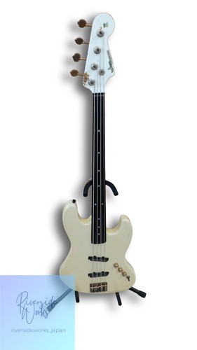 Moon fretless bass - moon,