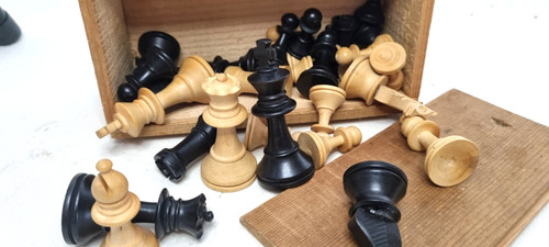 Vintage chess set boxwood - vintage,