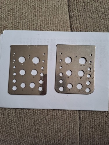 Pair vintage metal knitting - pair,